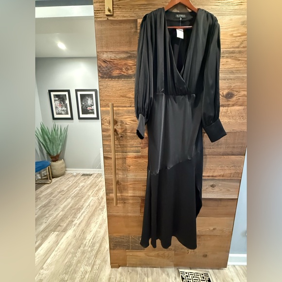 Eloquii Black Long Sleeve Maxi Dress - Picture 7 of 14